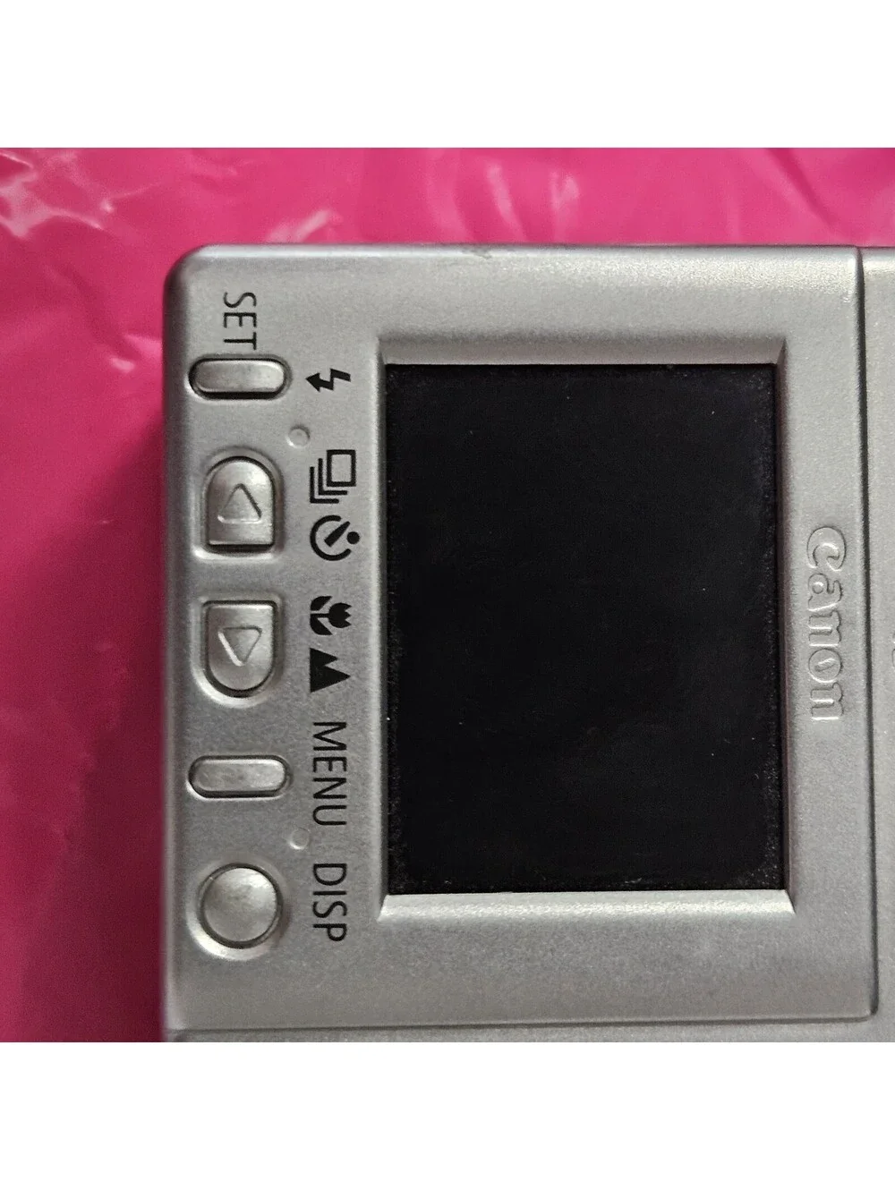Canon PowerShot S110 Digital ELPH 2.1MP Digital Camera FOR PARTS ONLY NO WORKY